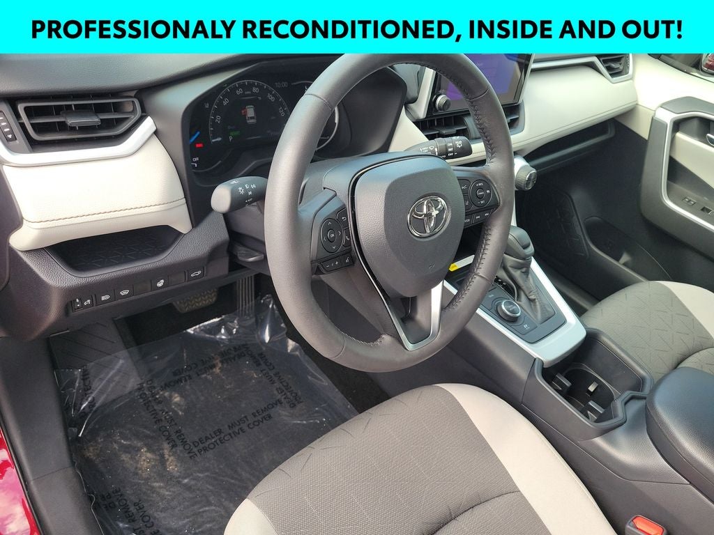 2025 Toyota RAV4 Hybrid XLE