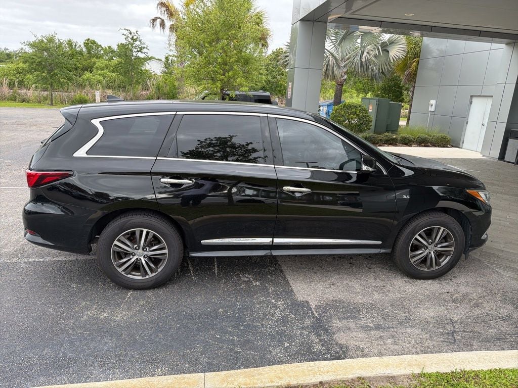2017 INFINITI QX60 Base