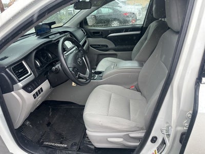 2017 Toyota Highlander LE
