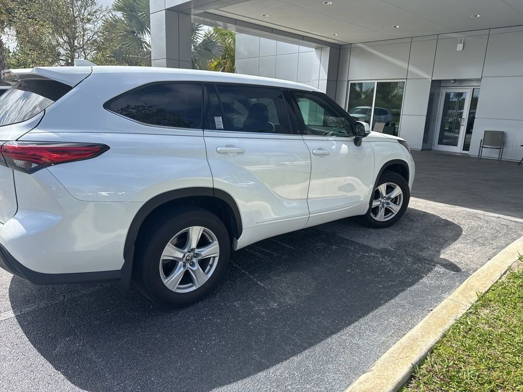 2021 Toyota Highlander L