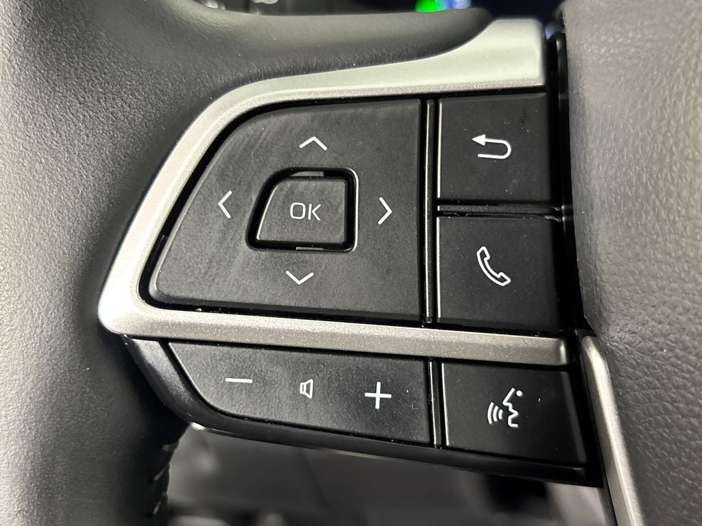 2025 Toyota Highlander Hybrid Platinum