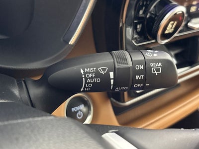 2025 Toyota Highlander Hybrid Platinum