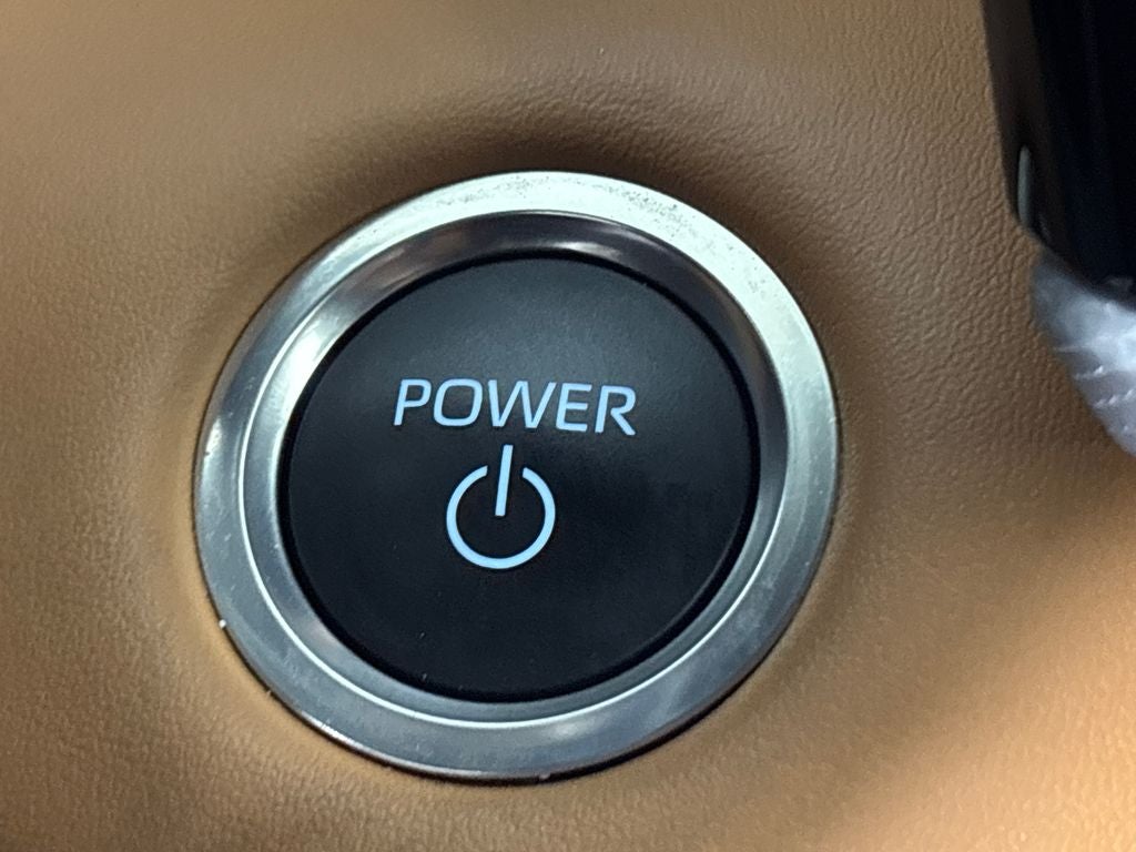 2025 Toyota Highlander Hybrid Platinum