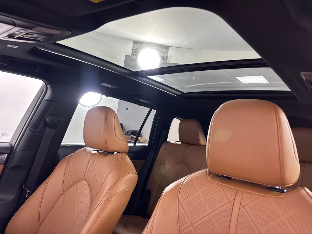 2025 Toyota Highlander Hybrid Platinum