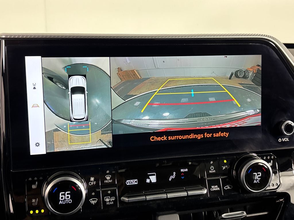 2023 Toyota Highlander Hybrid Platinum