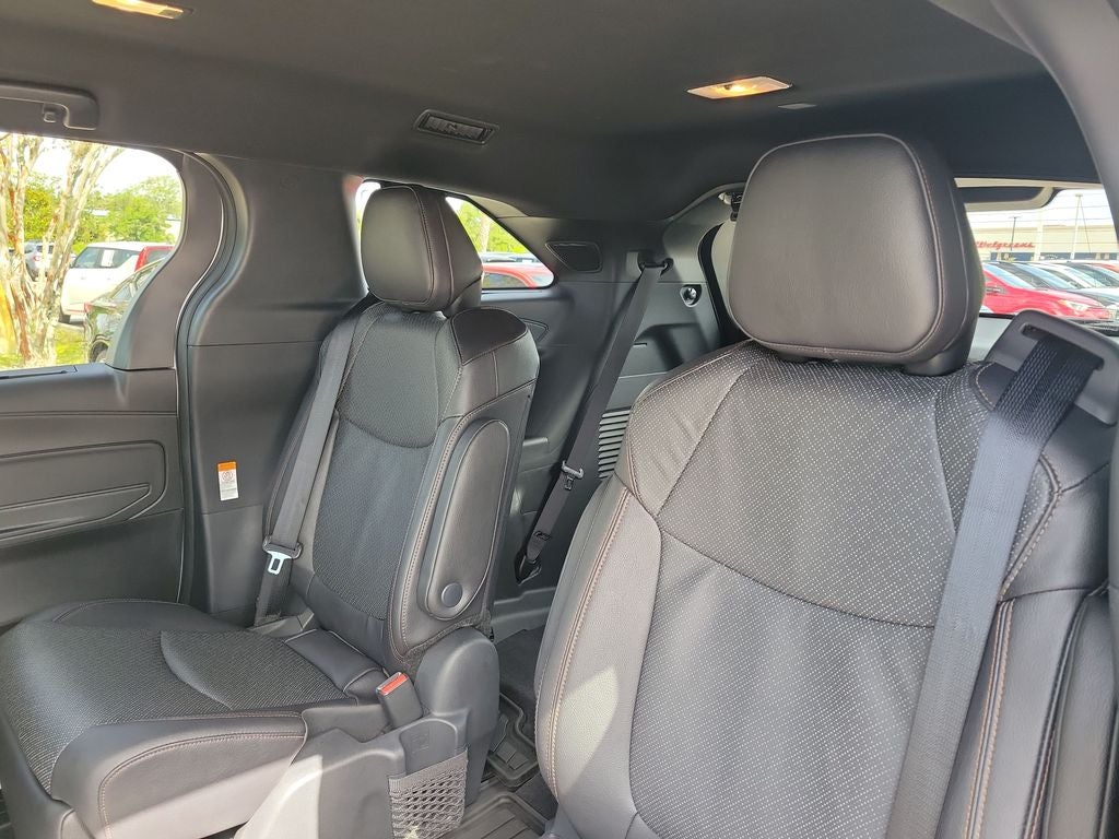 2026 Toyota Sienna Platinum 7 Passenger