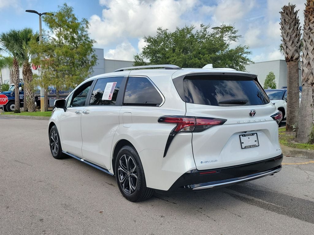 2026 Toyota Sienna Platinum 7 Passenger