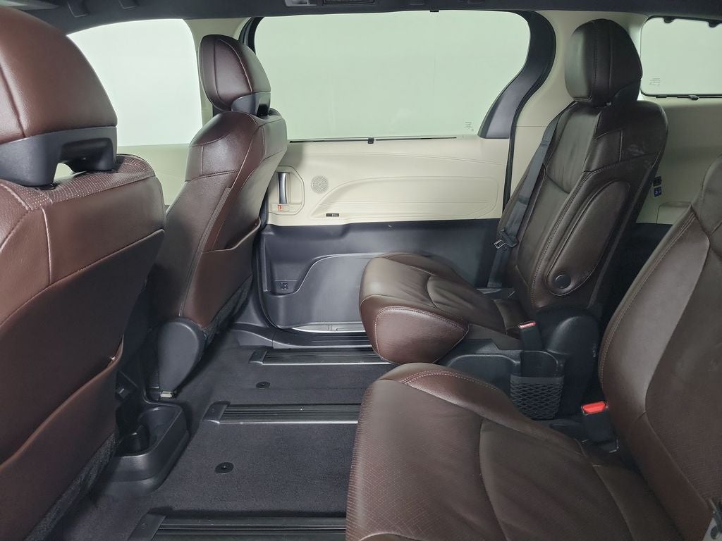 2023 Toyota Sienna Platinum 7 Passenger
