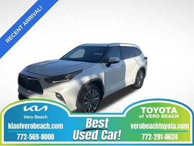 2022 Toyota Highlander Platinum
