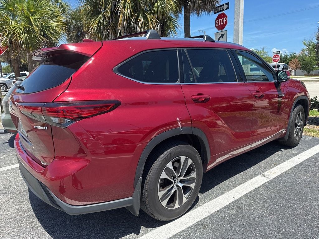 2020 Toyota Highlander Hybrid XLE