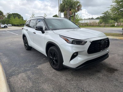 2024 Toyota Highlander Hybrid XLE