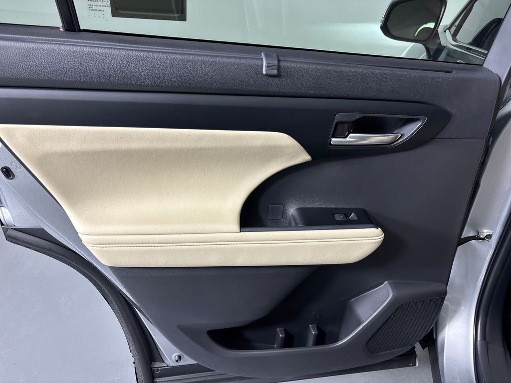 2025 Toyota Highlander Hybrid XLE