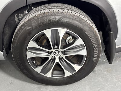 2025 Toyota Highlander Hybrid XLE