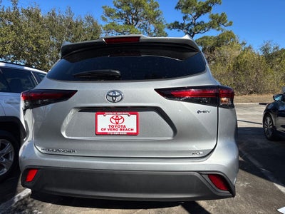 2025 Toyota Highlander Hybrid XLE