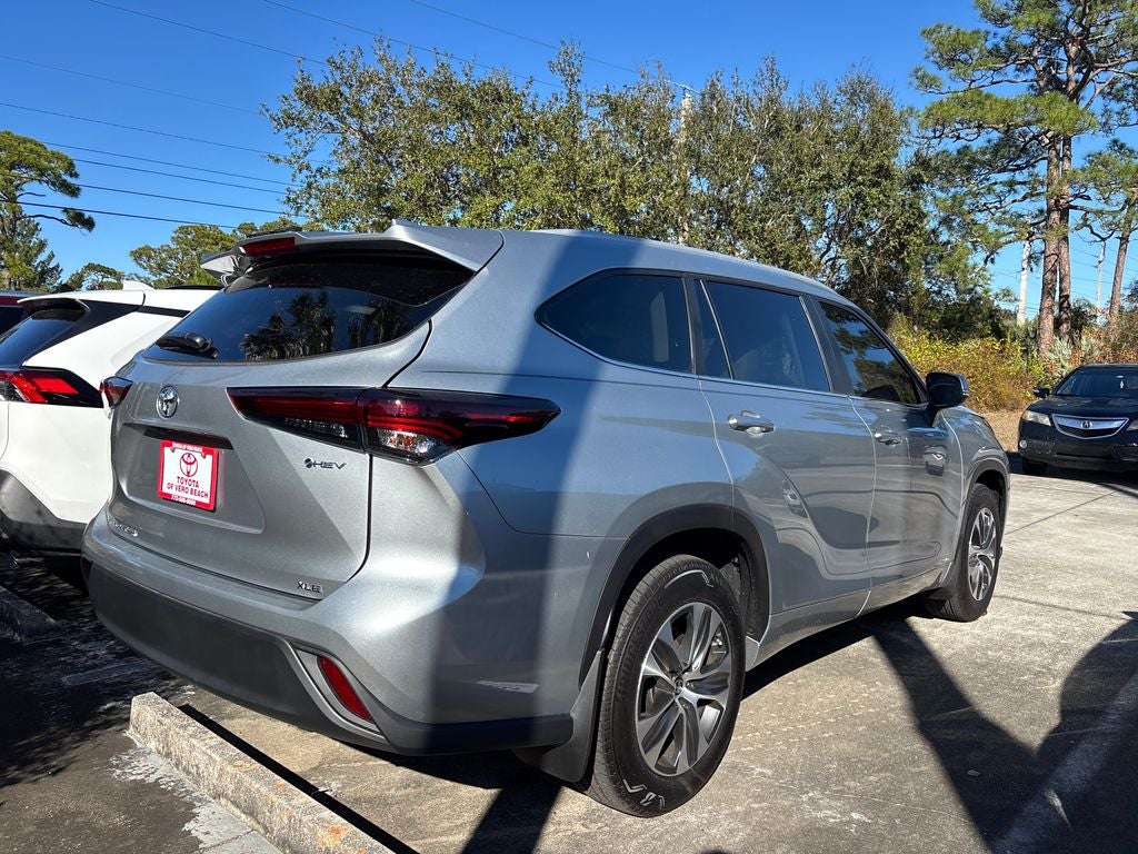 2025 Toyota Highlander Hybrid XLE