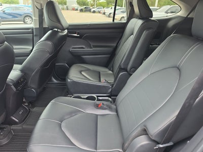 2026 Toyota Highlander Hybrid XLE