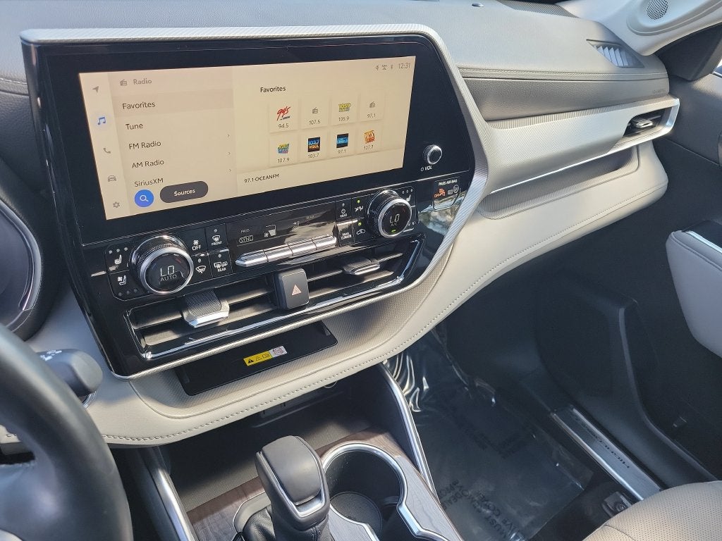 2023 Toyota Highlander Platinum
