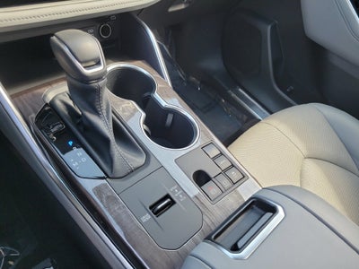 2023 Toyota Highlander Platinum