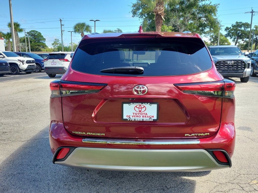 2023 Toyota Highlander Platinum