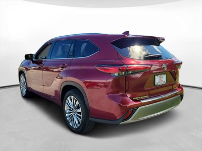 2023 Toyota Highlander Platinum