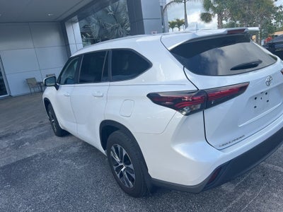 2025 Toyota Highlander XLE