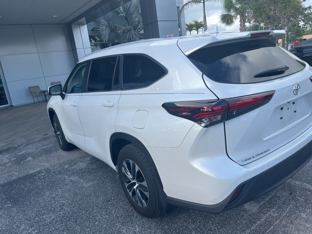 2025 Toyota Highlander XLE