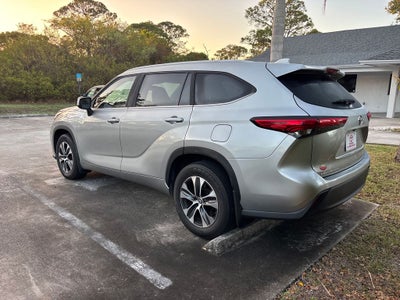 2023 Toyota Highlander XLE