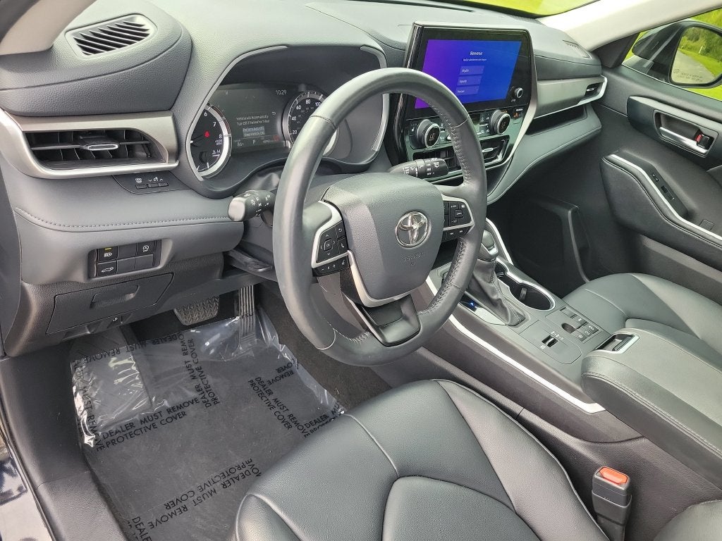 2024 Toyota Highlander XLE