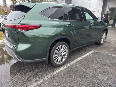 2023 Toyota Highlander Platinum