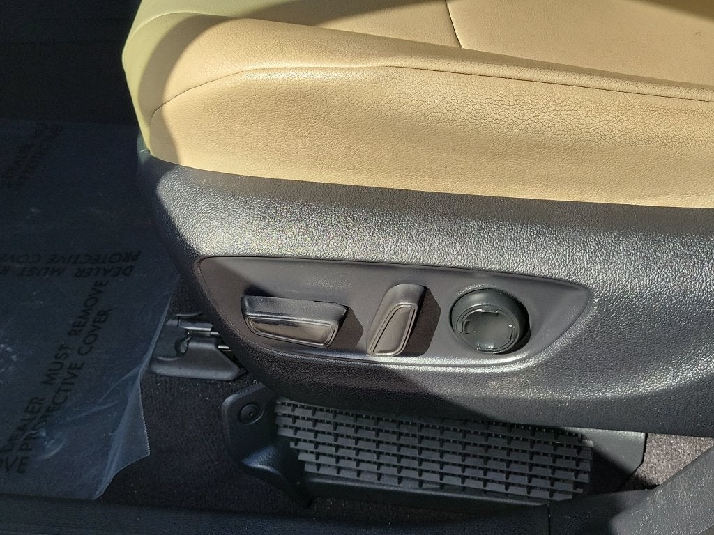 2021 Toyota Sienna XLE 8 Passenger