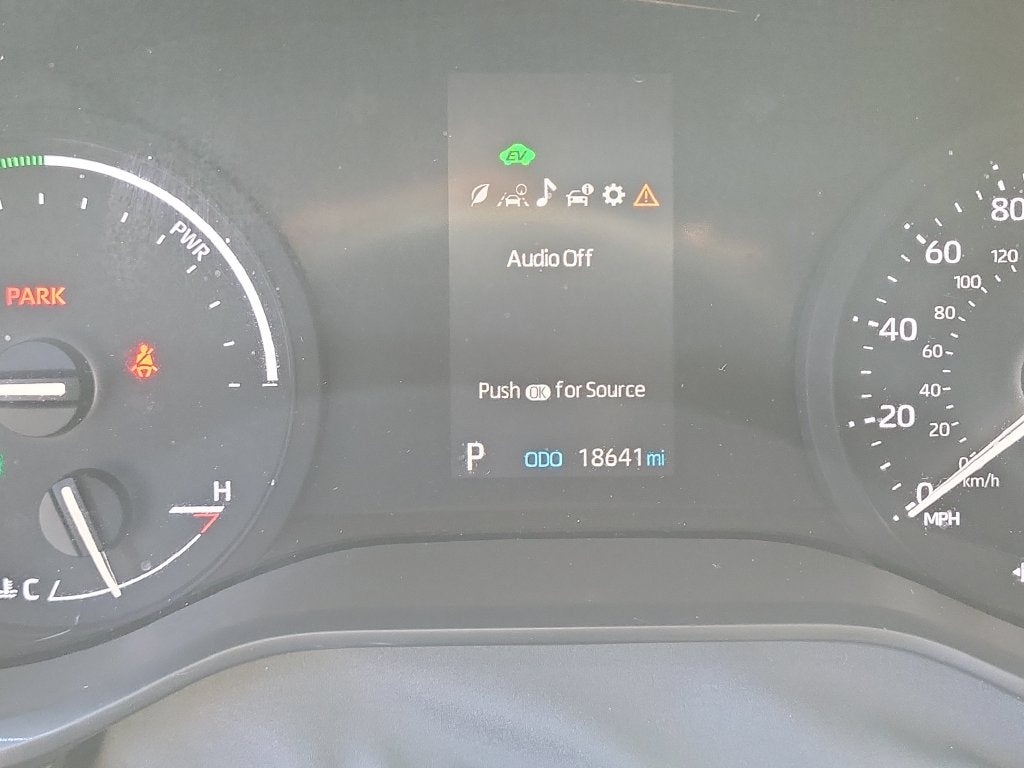 2023 Toyota Sienna XLE 8 Passenger