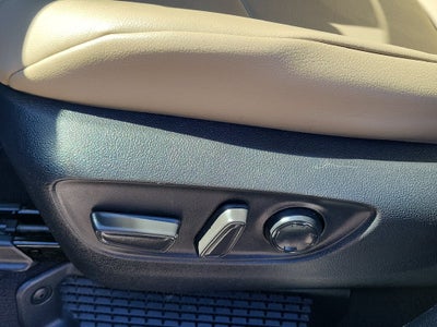 2023 Toyota Sienna XLE 8 Passenger