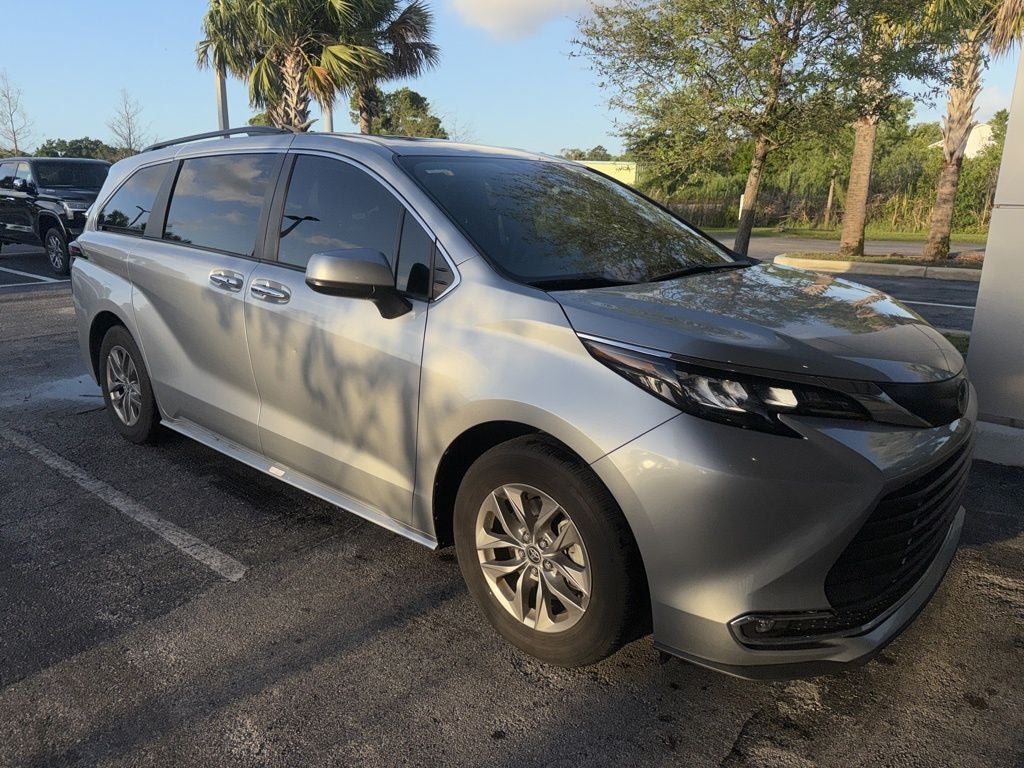 2024 Toyota Sienna XLE 7 Passenger