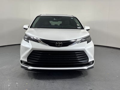 2026 Toyota Sienna XLE 7 Passenger