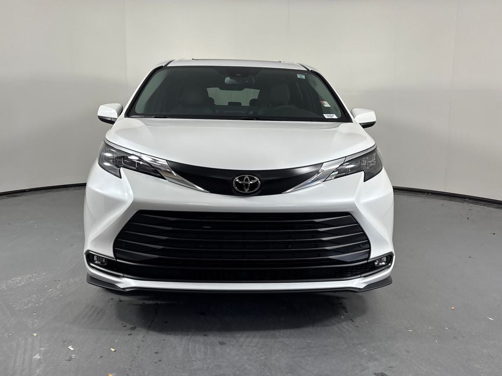 2026 Toyota Sienna XLE 7 Passenger