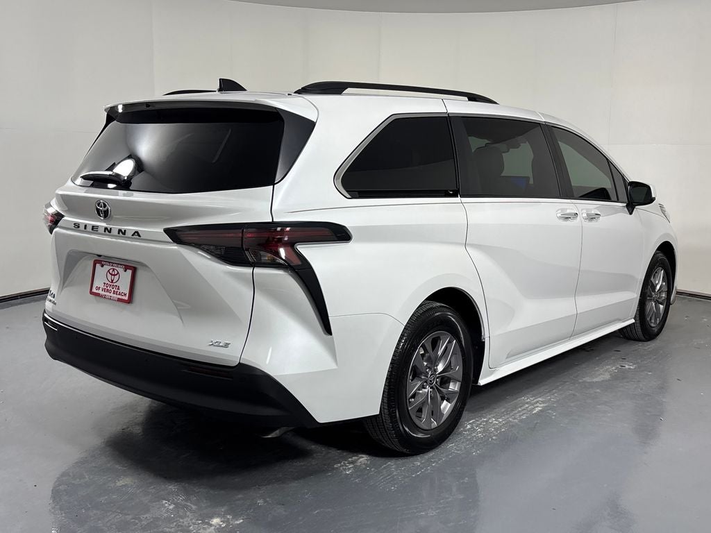 2026 Toyota Sienna XLE 7 Passenger