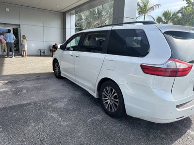 2019 Toyota Sienna XLE Premium 8 Passenger