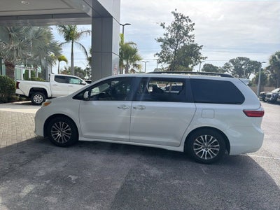 2019 Toyota Sienna XLE Premium 8 Passenger