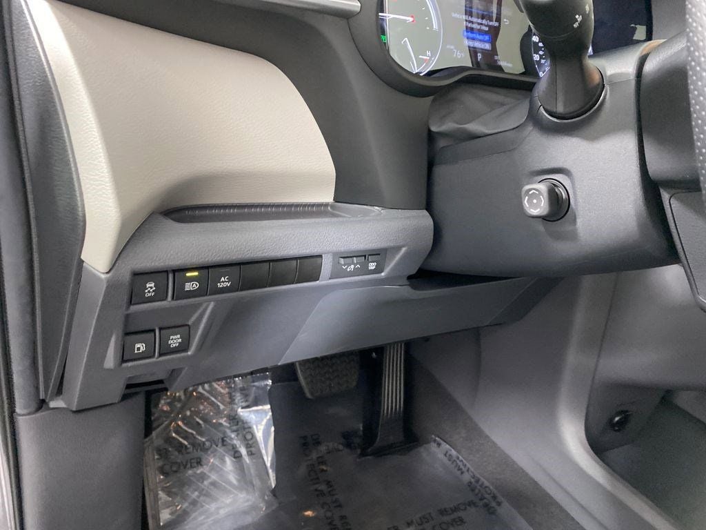 2024 Toyota Sienna Limited 7 Passenger