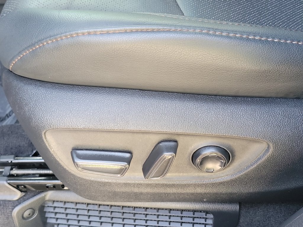 2025 Toyota Sienna Limited 7 Passenger