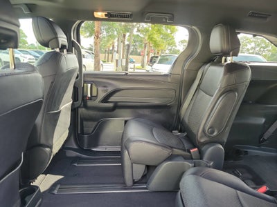 2025 Toyota Sienna Limited 7 Passenger