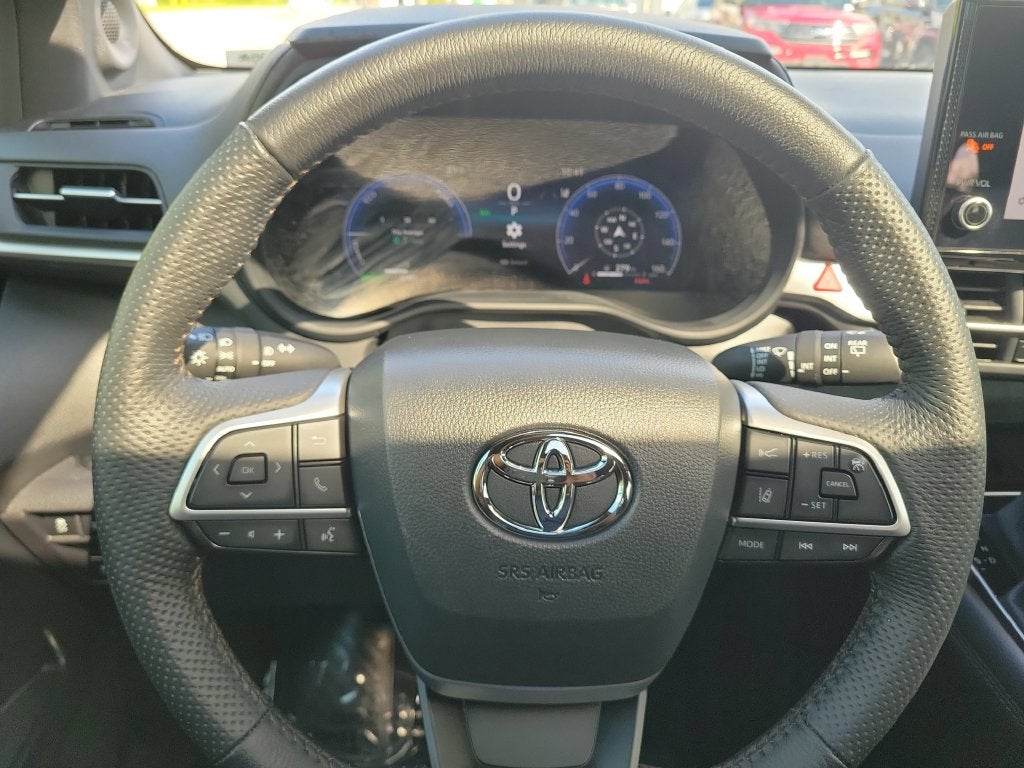 2025 Toyota Sienna Limited 7 Passenger