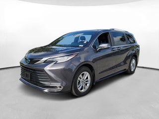 2025 Toyota Sienna Limited 7 Passenger