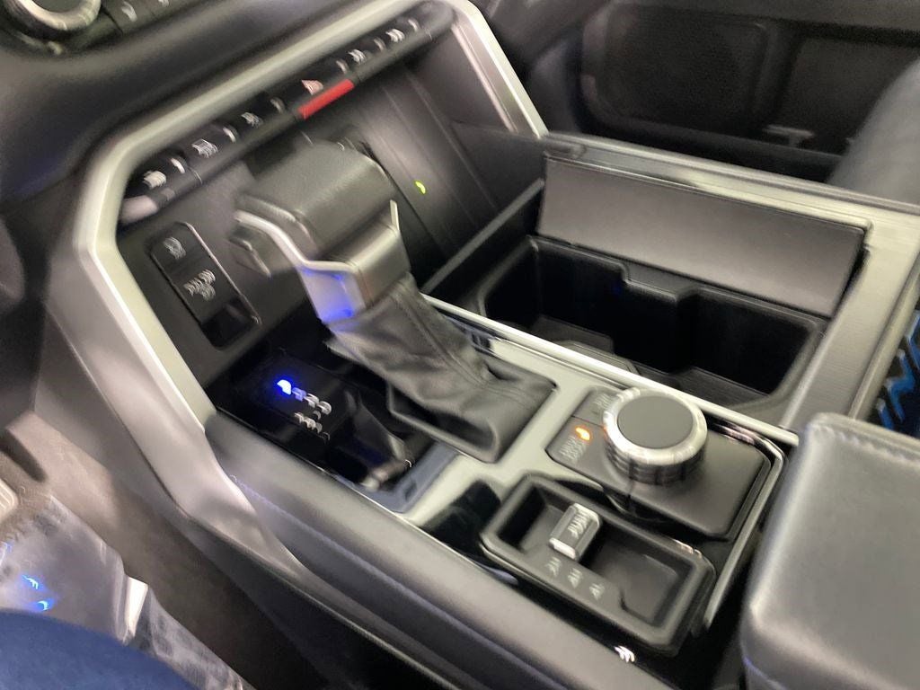 2022 Toyota Tundra Hybrid Platinum