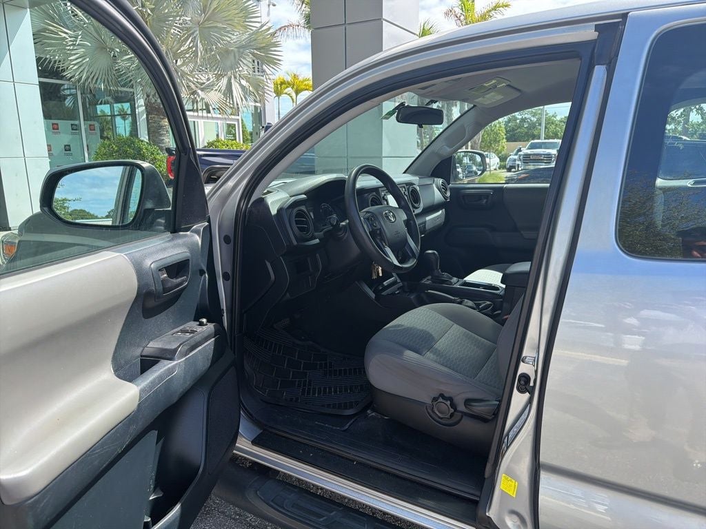 2016 Toyota Tacoma SR