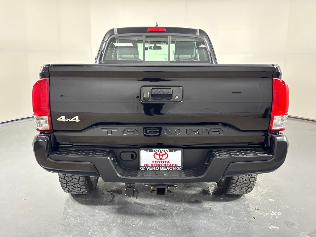 2016 Toyota Tacoma SR