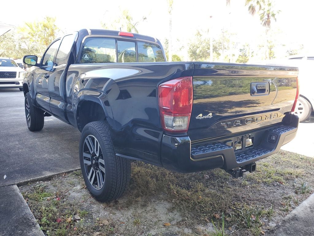 2016 Toyota Tacoma SR