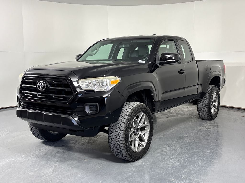 2016 Toyota Tacoma SR