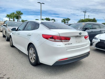 2017 Kia Optima LX