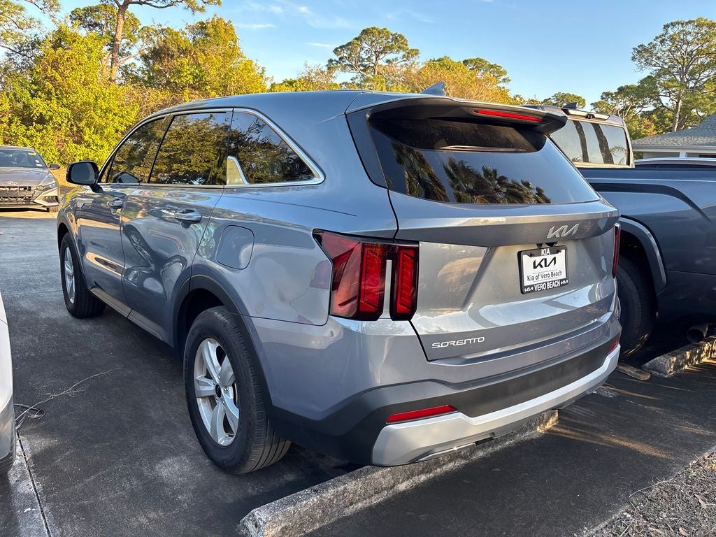 2025 Kia Sorento LX